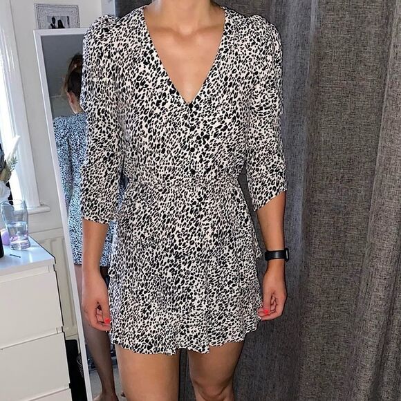 ZARA Dress Snow Leopard Print Tiered Ruffle Size S • BLOGGER FAVORITE - Picture 9 of 16